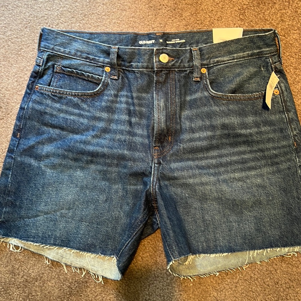 Old Navy Slouchy Straight Shorts- NWT-Size 12